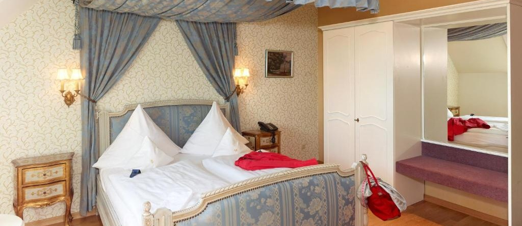 Romantik Schloss-Hotel Kurfürstliches Amtshaus, 唐 — 照片 1