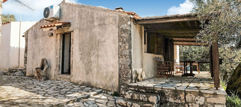 Quaint Holiday Home In Volimes Near Navagio Beach, Волимес — фото 1