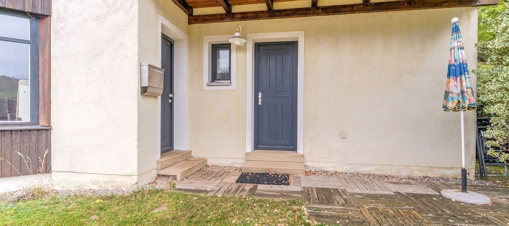 Apartment in Warmensteinach with Private Terrace and Garden, Warmensteinach — photo 1