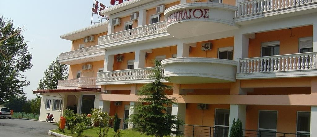 Hotel Kornilios, Халкидон — фото 1