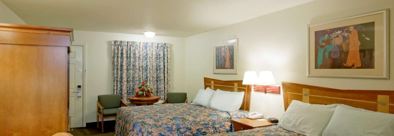 Blue Jay Inn and Suites, 萨利索 — 照片 1