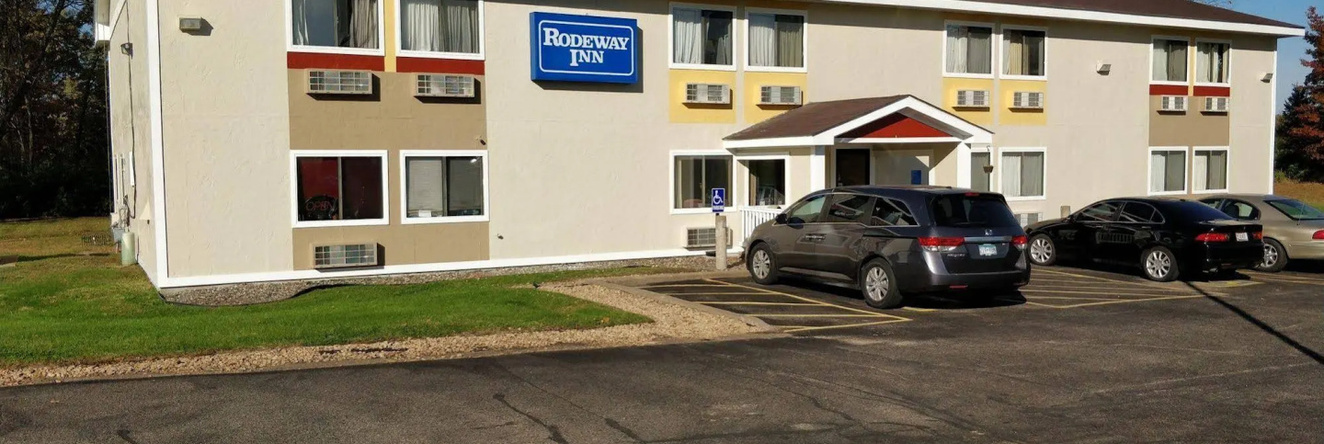 Super 8 by Wyndham Chisago City, Chisago City — photo 1