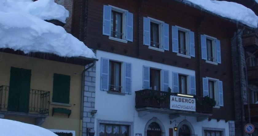 Albergo Ristorante Macugnaga, 马库尼亚加 — 照片 1