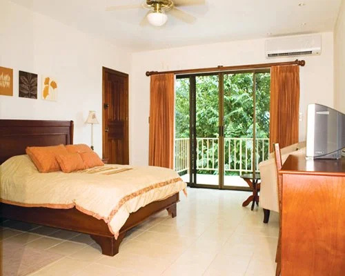 Monarch Resort, 普拉亚埃尔莫萨 — 照片 1