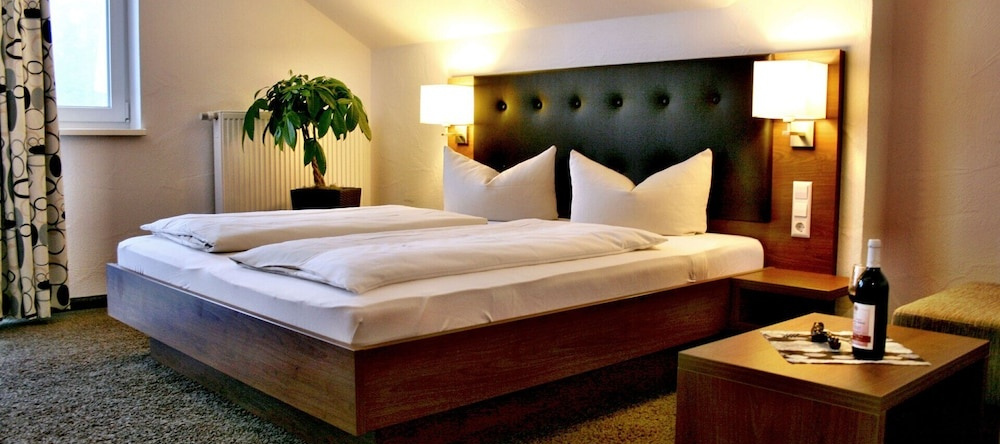 Weinhotel Kienle, Burrweiler — photo 1