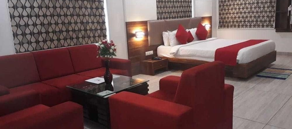 The Grand Vardhman Hotel, 莫尔比工业区 — 照片 1