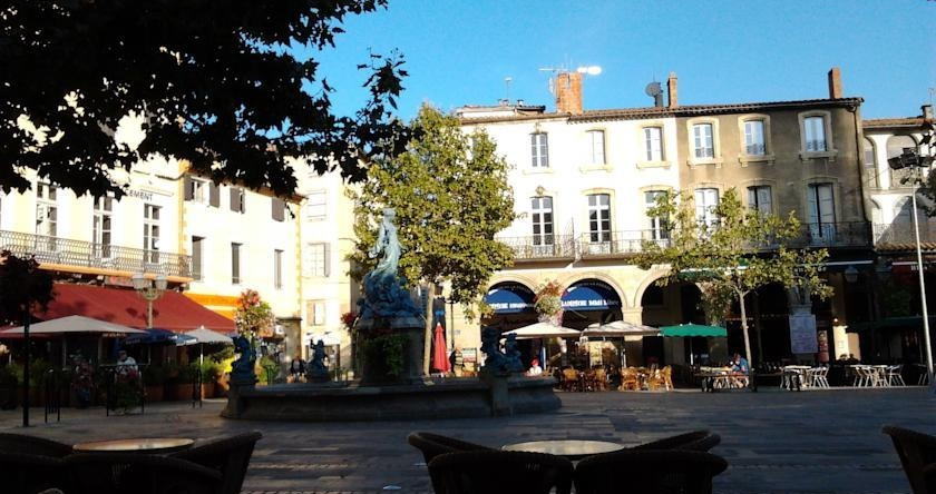 Limoux Town House, 利穆 — 照片 1