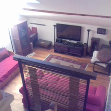 Appartement en loft 50m2 dans maison avec chambre en mezzanine et canapes lits dans salon, 圣皮埃尔德沙特勒斯 — 照片 3