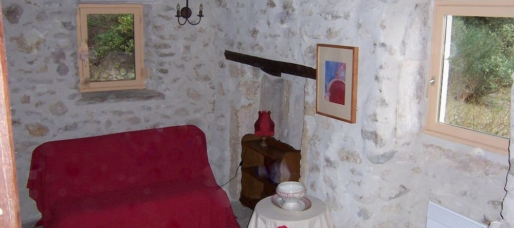 Gîte Lou Pijounie, 洛宗河畔蒙塞居尔 — 照片 1
