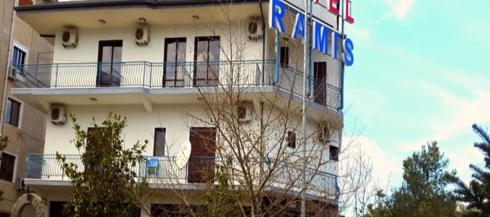 RAMIS Hotel & Outdoor Sports Center, 佩尔梅蒂 — 照片 1