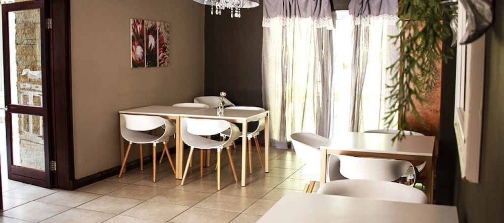Kroon Manor, Kroonstad — photo 1