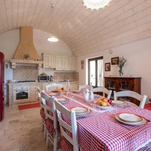 Trulli Oasi Fiorita - Exclusive Apulian Holidays, Кастеллана Гротте — фото 2