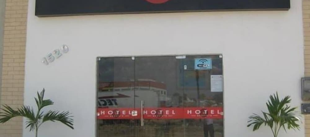 Hotel Requinte, 萨尔盖鲁 — 照片 1