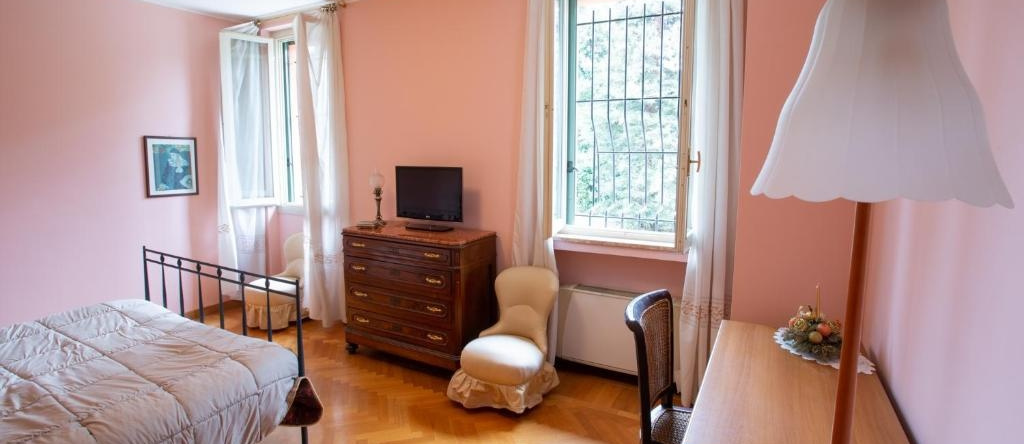 Villa grande con stanze, bagni e giardino, 科尔贝塔 — 照片 1