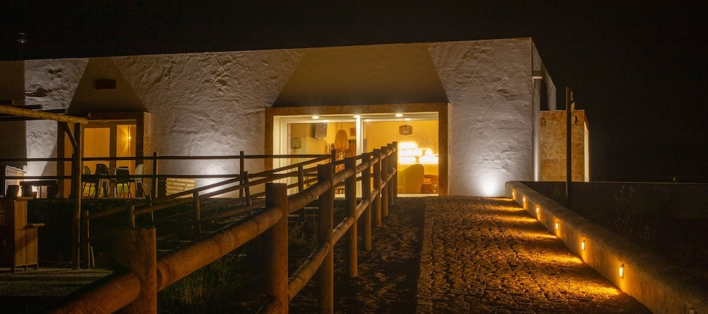 Reflexos d'Alma Turismo Rural, 埃斯特雷莫什 — 照片 1