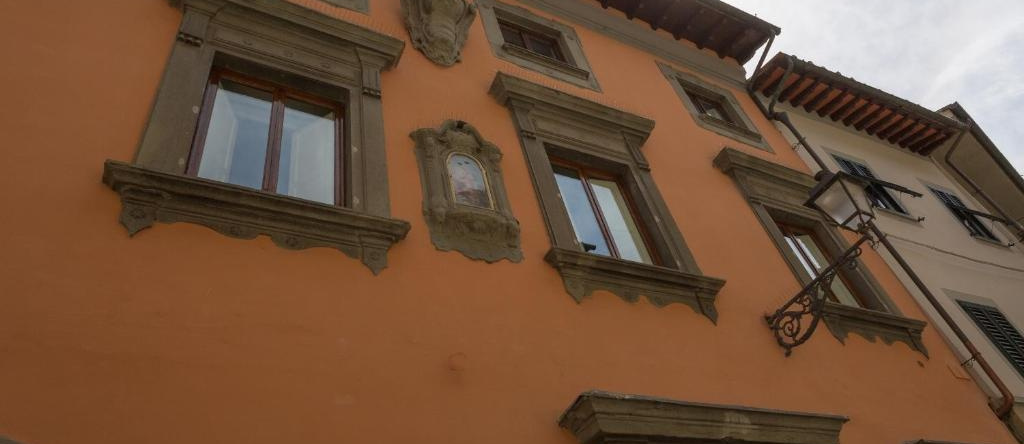 Palazzo Tempi, Сан-Кашиано-ин-Валь-де-Песа — фото 1