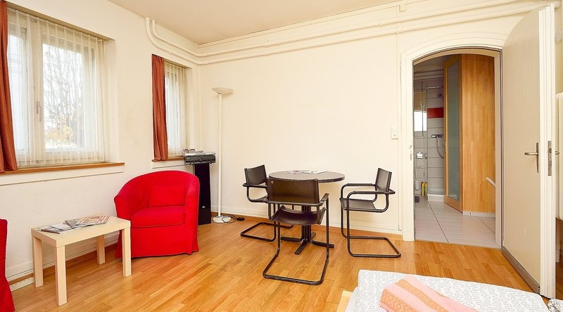 Garden Studio Apartment Zürichberg, 苏黎世 — 照片 1