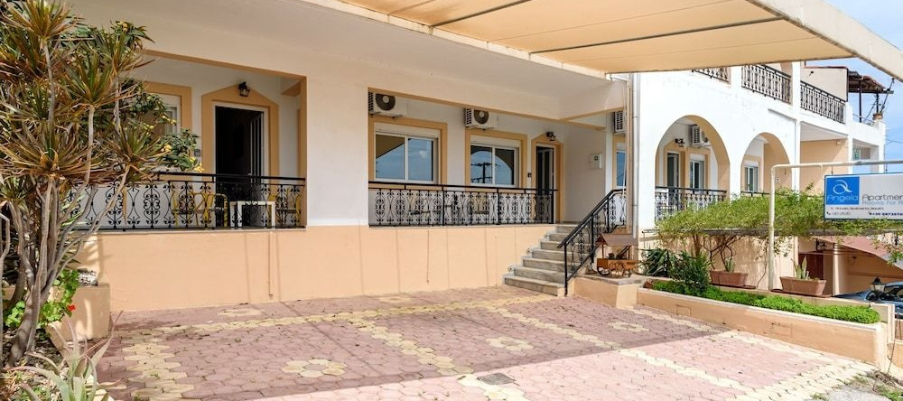 Angela Apartments, 马拉蒂 — 照片 1