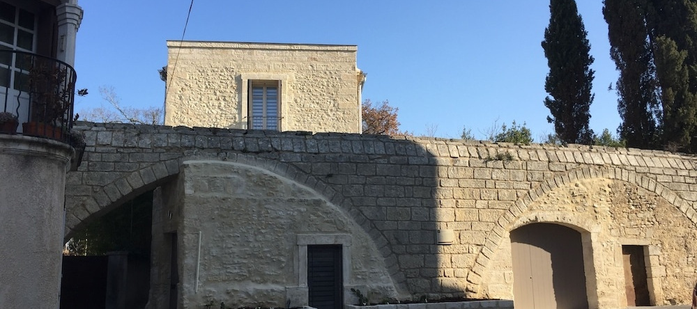 L'Arche De L'Aqueduc, 卡斯特里 — 照片 1