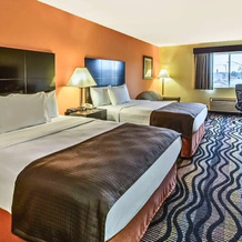 Rock Island Inn & Suites Streator IL, Streator — photo 5