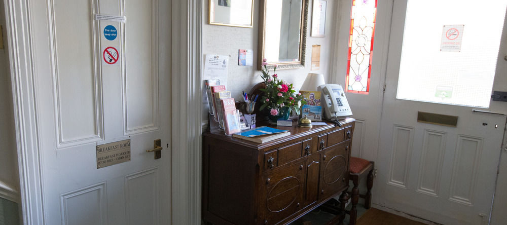 Rosemead Guest House, Horley — photo 1