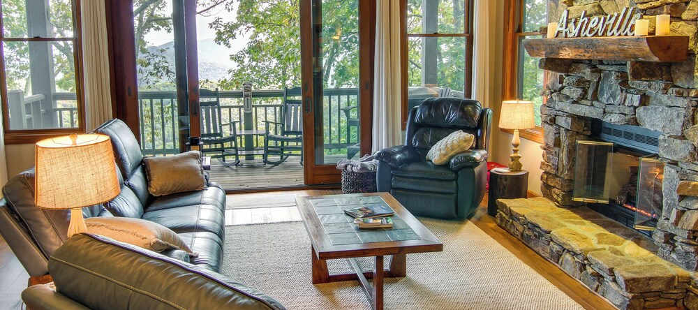 Mtn-view Condo w/ Screened Porch in Burnsville!, Little Switzerland — photo 1