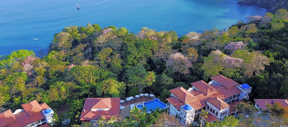 The Suu Manuel Antonio, 克波斯 — 照片 1