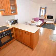 Modish Apartment With Terrace, Garden Furniture, Heating, 新彼得罗波利斯 — 照片 4