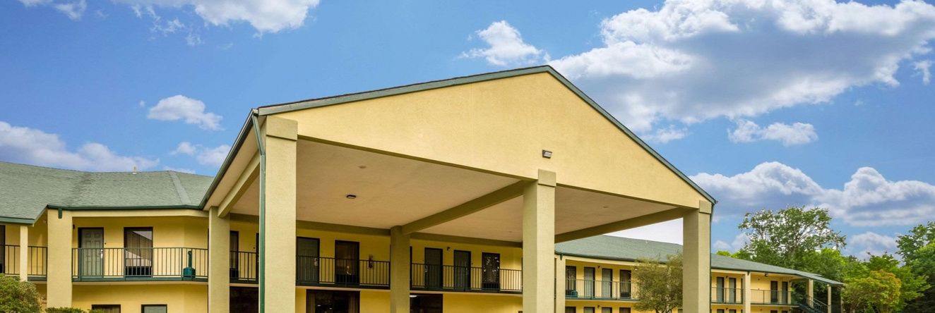 Quality Inn Heber Springs, 希伯斯普林斯 — 照片 1