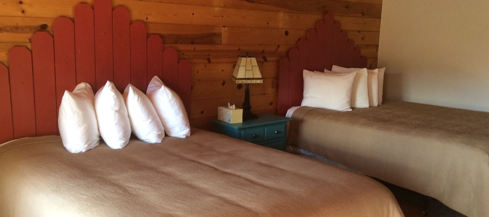 Cowboy Homestead Cabins, 格罗弗 — 照片 1