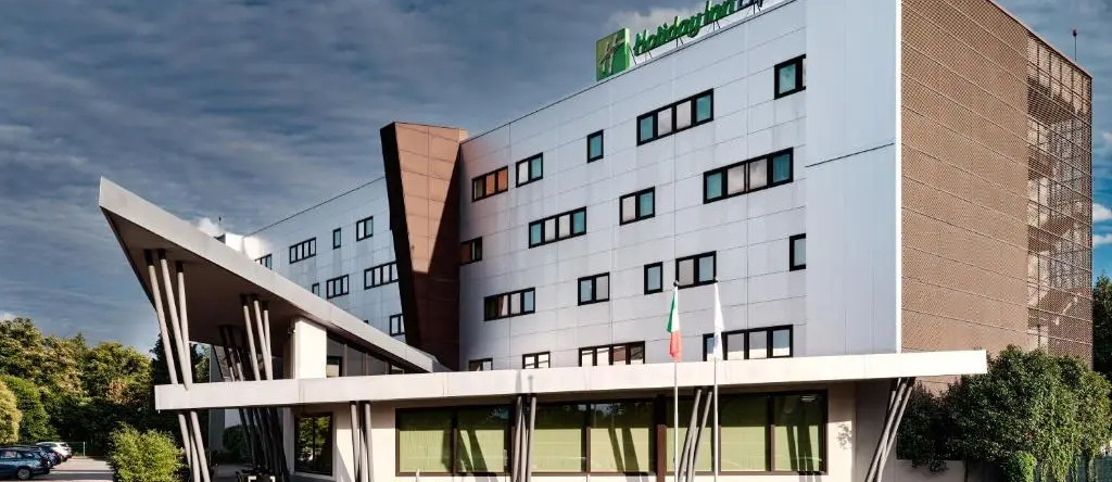 Holiday Inn Express Milan - Malpensa Airport by IHG, 索马隆巴多 — 照片 1
