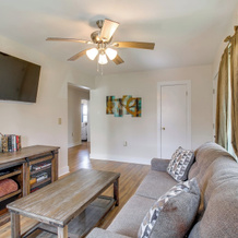 Lakes, Whiskey & More! Charming Home in Tullahoma, Tullahoma — photo 4