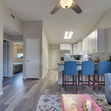 Ideally Located Palm Harbor Condo: Walk Downtown!, Palm Harbor — photo 5