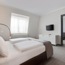 Holiday Inn Leipzig Günthersdorf, 洛伊纳 — 照片 3