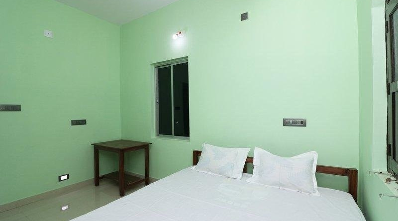 SPOT ON 41904 Hotel R.r Palace, 达尔班加 — 照片 1