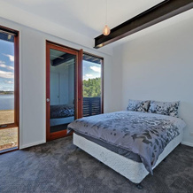 Amazing Unique Five-Star Waterfront Retreat, Brighton — photo 5