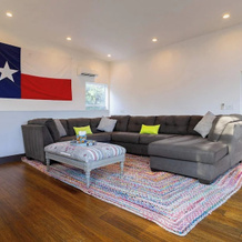 Willie's Hill Country Hideaway - Stay for 8 With Hot Tub & Fire Pit, Wimberley — photo 4