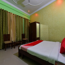 OYO 28146 Hotel Virsa, 卡尔卡 — 照片 2