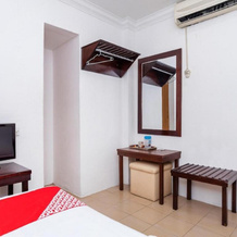 OYO 90742 I-home Hotel, Seri Iskandar — photo 2