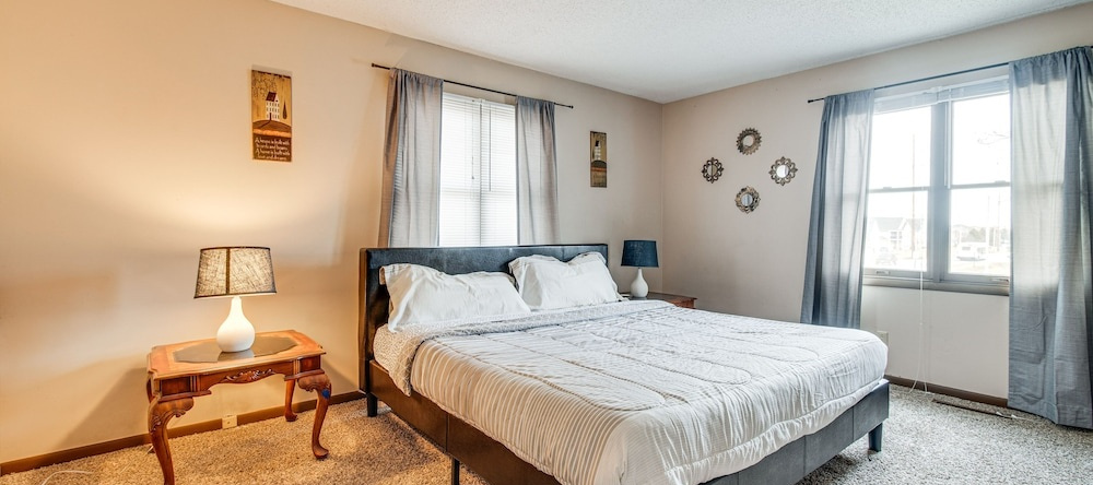 Savoy Apartment ~ 4 Mi To University Of Illinois!, Савой — фото 1