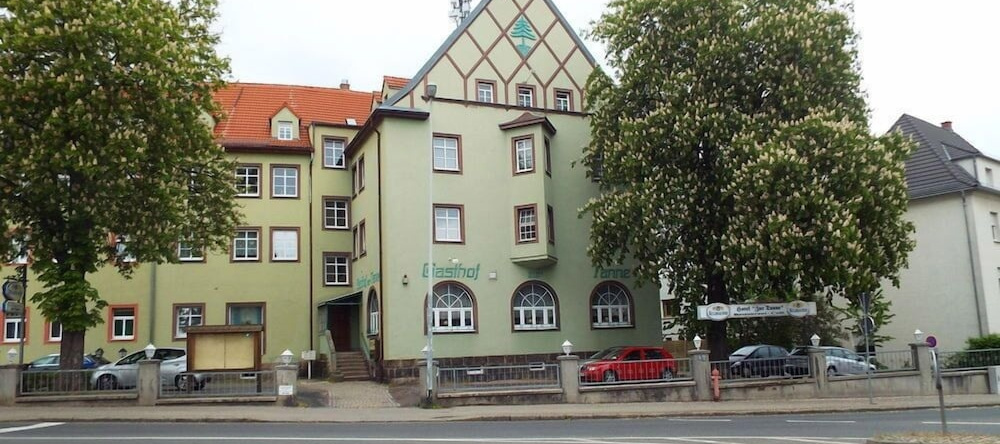 Hotel zur Tanne, 茨维考 — 照片 1