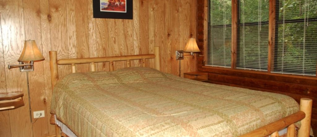 Carolina Landing Camping Resort Cabin 14, 费尔普莱 — 照片 1