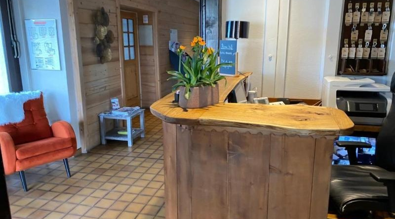 Logis Hotel Restaurant Annecy Nord / Argonay, 杜埃昂安茹 — 照片 1