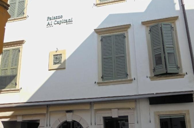 Palazzo Ai Capitani, Peschiera del Garda — photo 1