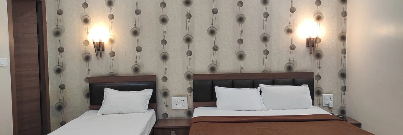 Hotel Holiday Palace, Sibsagar — photo 1