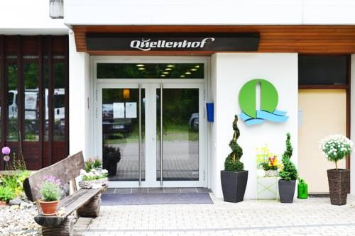 Hotel Quellenhof Bad Urach, 巴特乌拉赫 — 照片 1