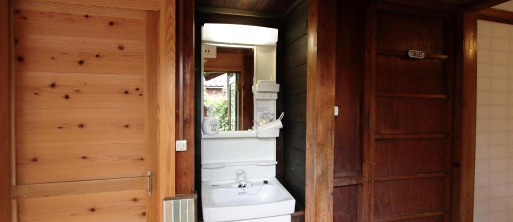 Little Bird Inn 旧Minato Guesthouse, Сакаиминато — фото 1