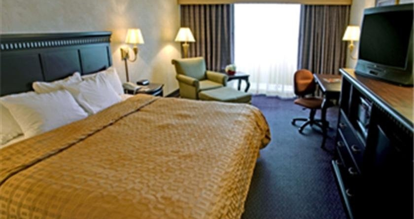 Clarion Inn & Suites By Hampton Convention Center, 汉普顿 — 照片 1