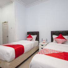 OYO 1520 Hotel Kartini, Tarutung — photo 5