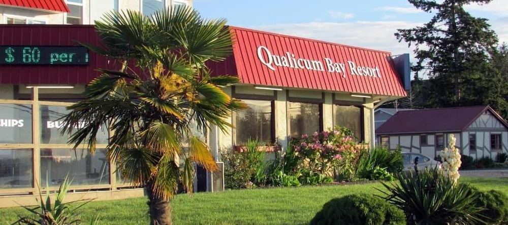 Qualicum Bay Resort, Qualicum — photo 1